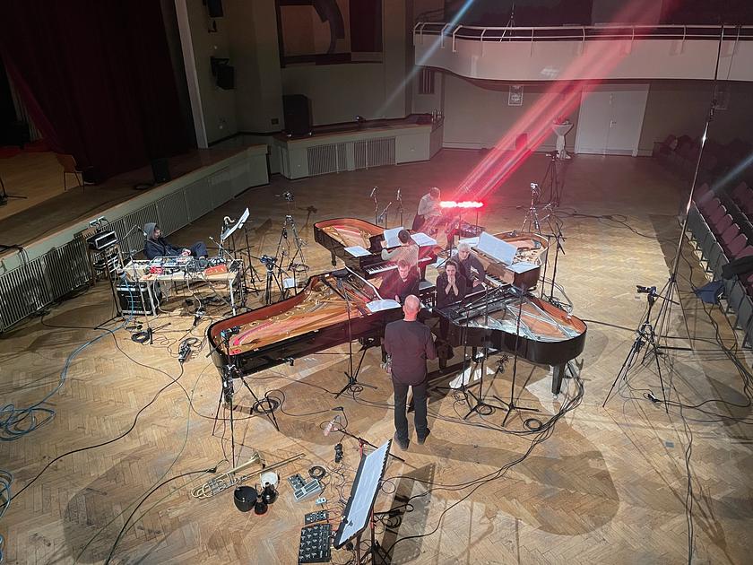 MUSIC FOR 4 PIANOS AND 3 WINDS